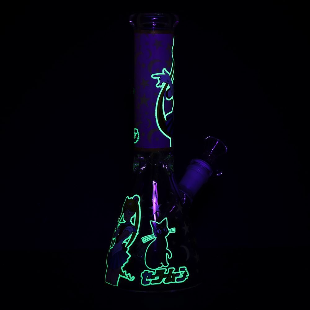 Japanese Animation Girl Beaker Bong - Glasss Station